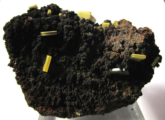 Wulfenite