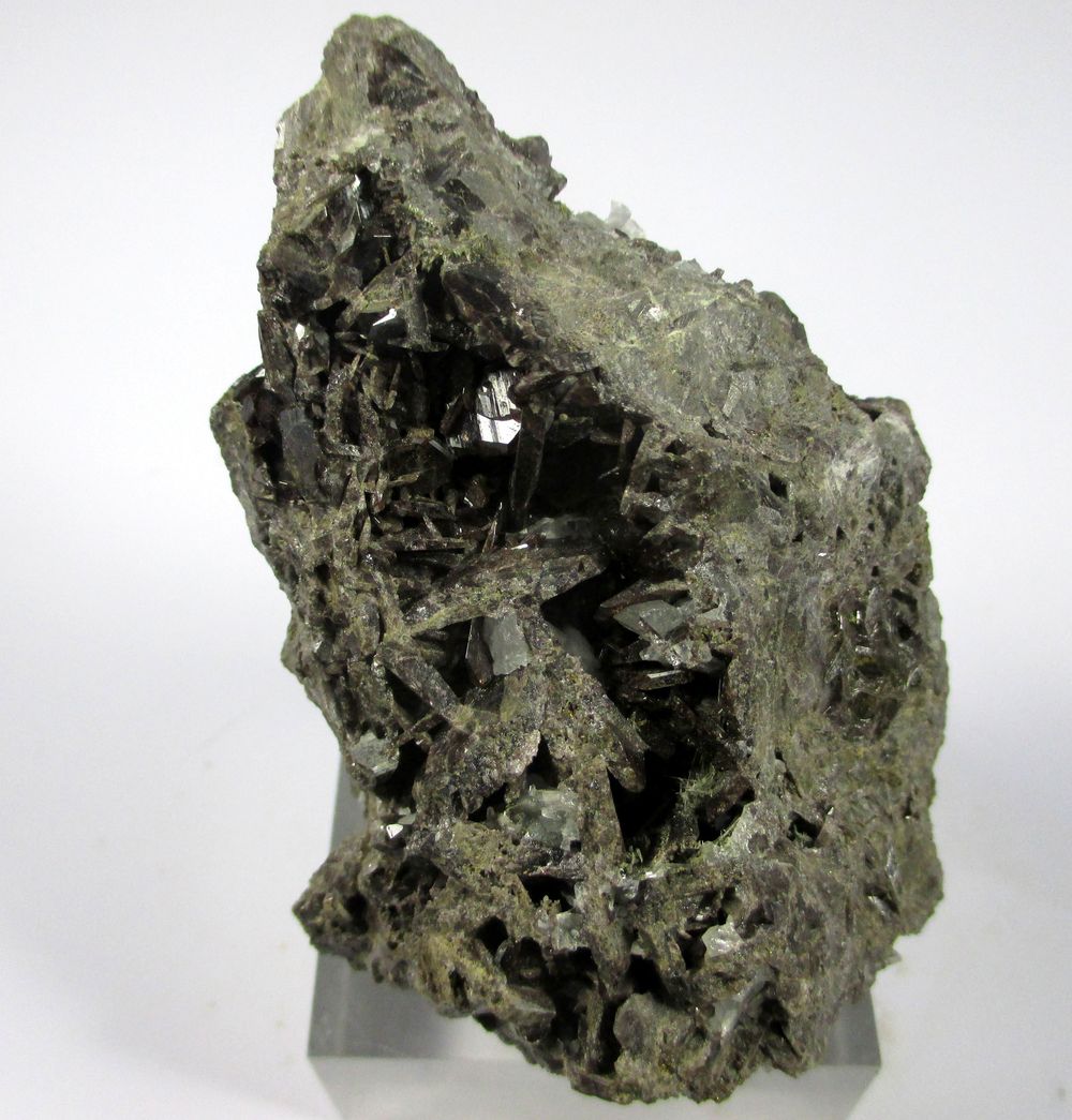 Axinite-(Fe) Datolite & Byssolite