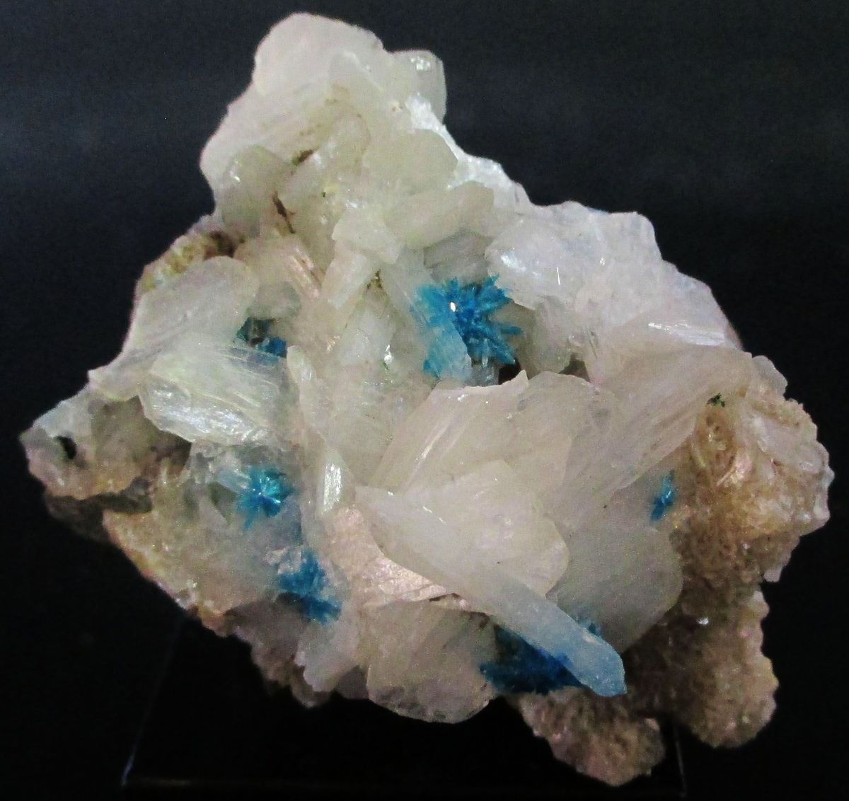 Cavansite Stilbite & Heulandite