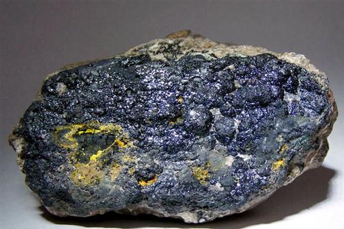 Uranopilite & Uraninite