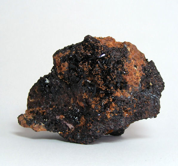 Manganvesuvianite