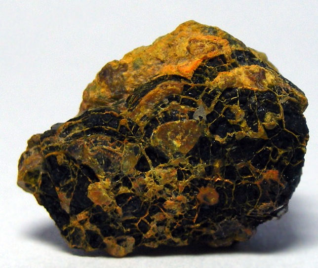 Uranosphaerite