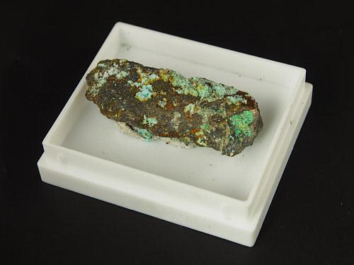 Kambaldaite