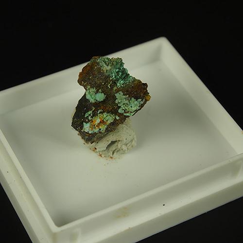 Kambaldaite