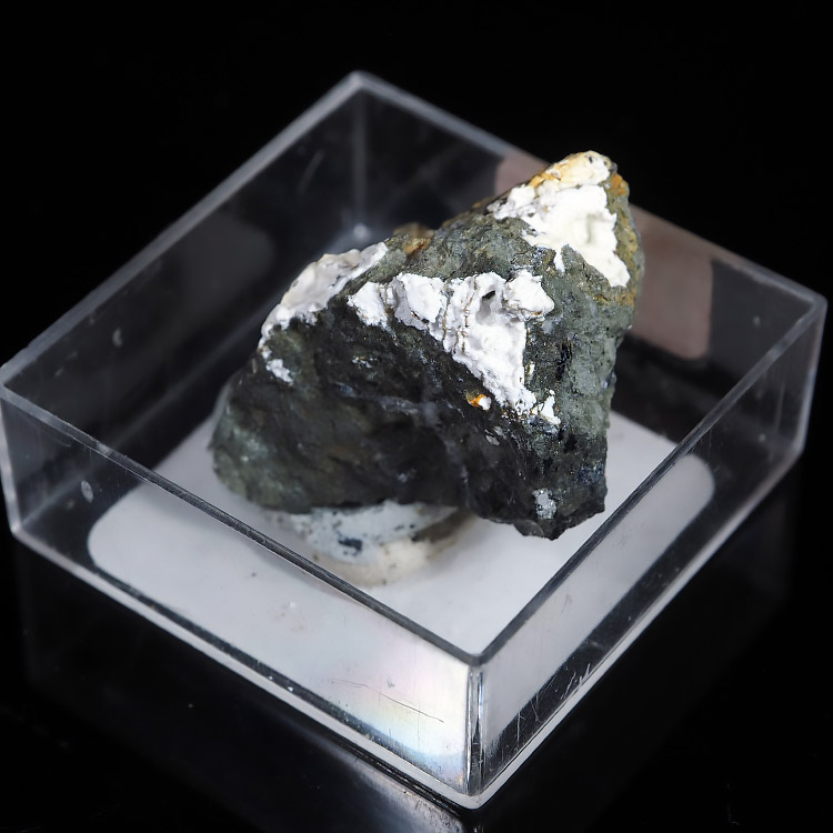 Liskeardite