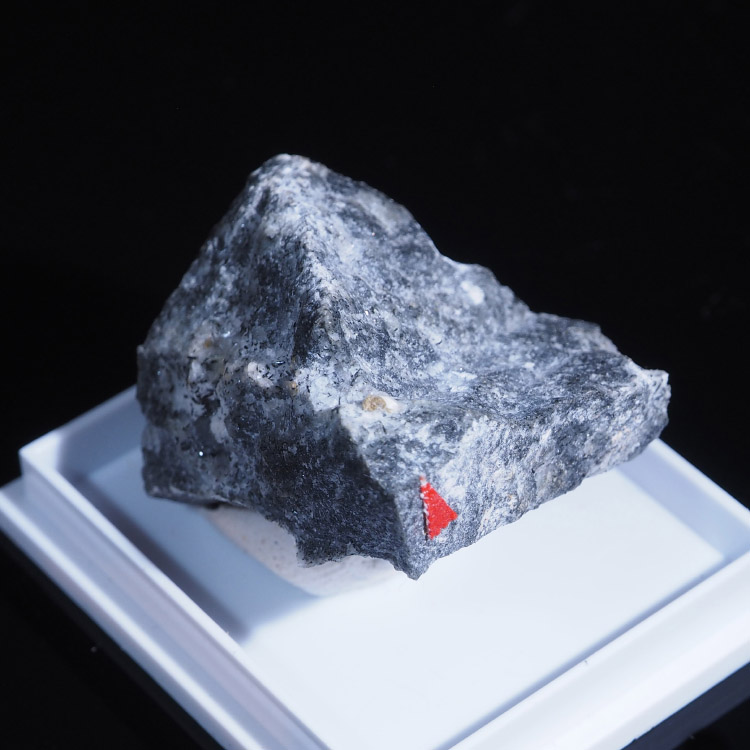 Sazhinite-(La)