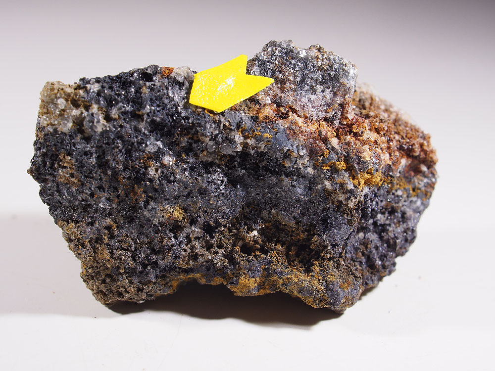 Hetaerolite