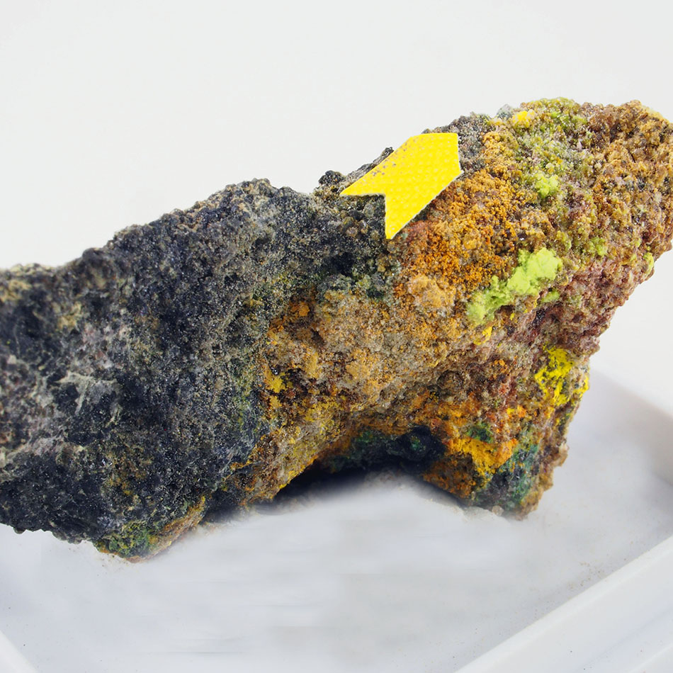 Alwilkinsite-(Y) & Redcanyonite