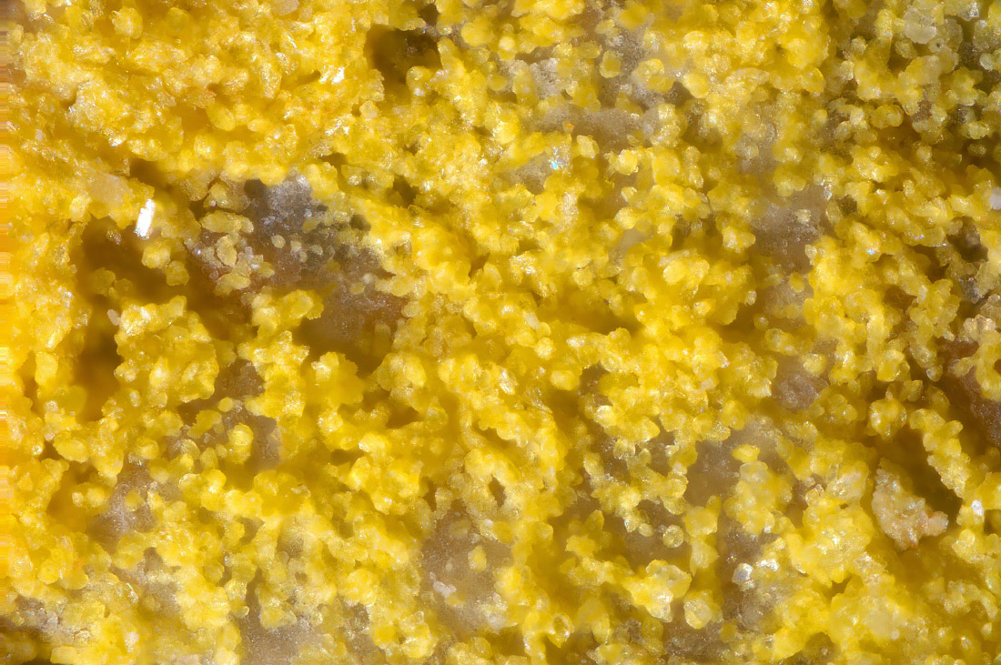 Phuralumite