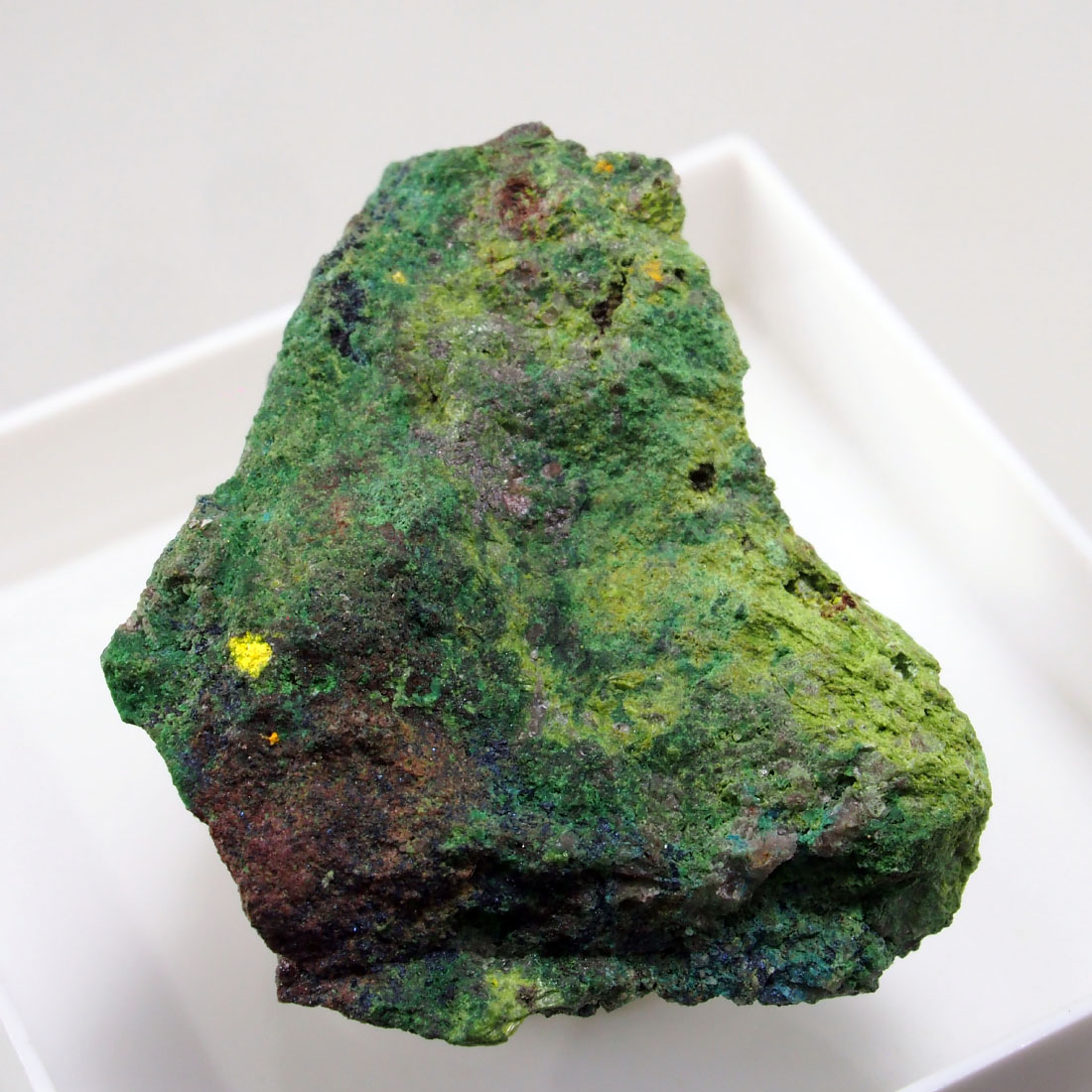 Sengierite Guilleminite & Demesmaekerite