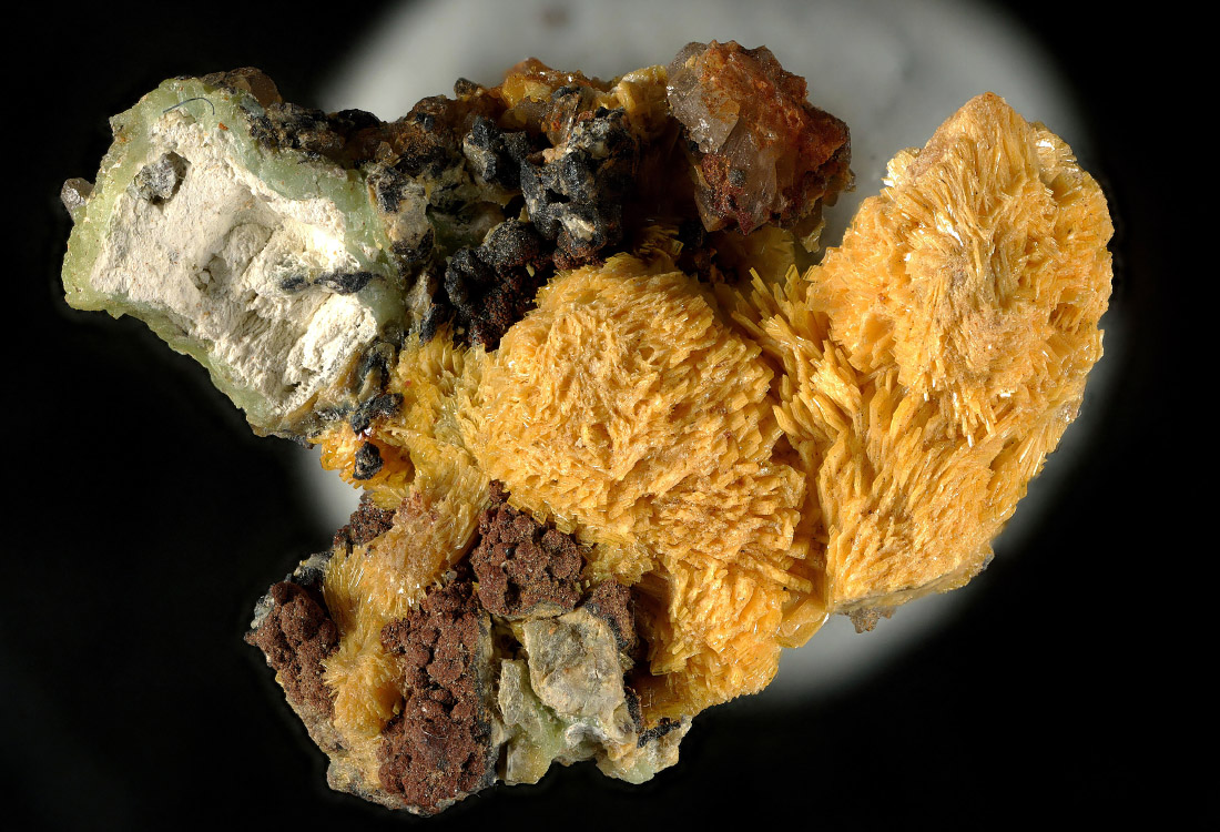 Walpurgite & Uranosphaerite