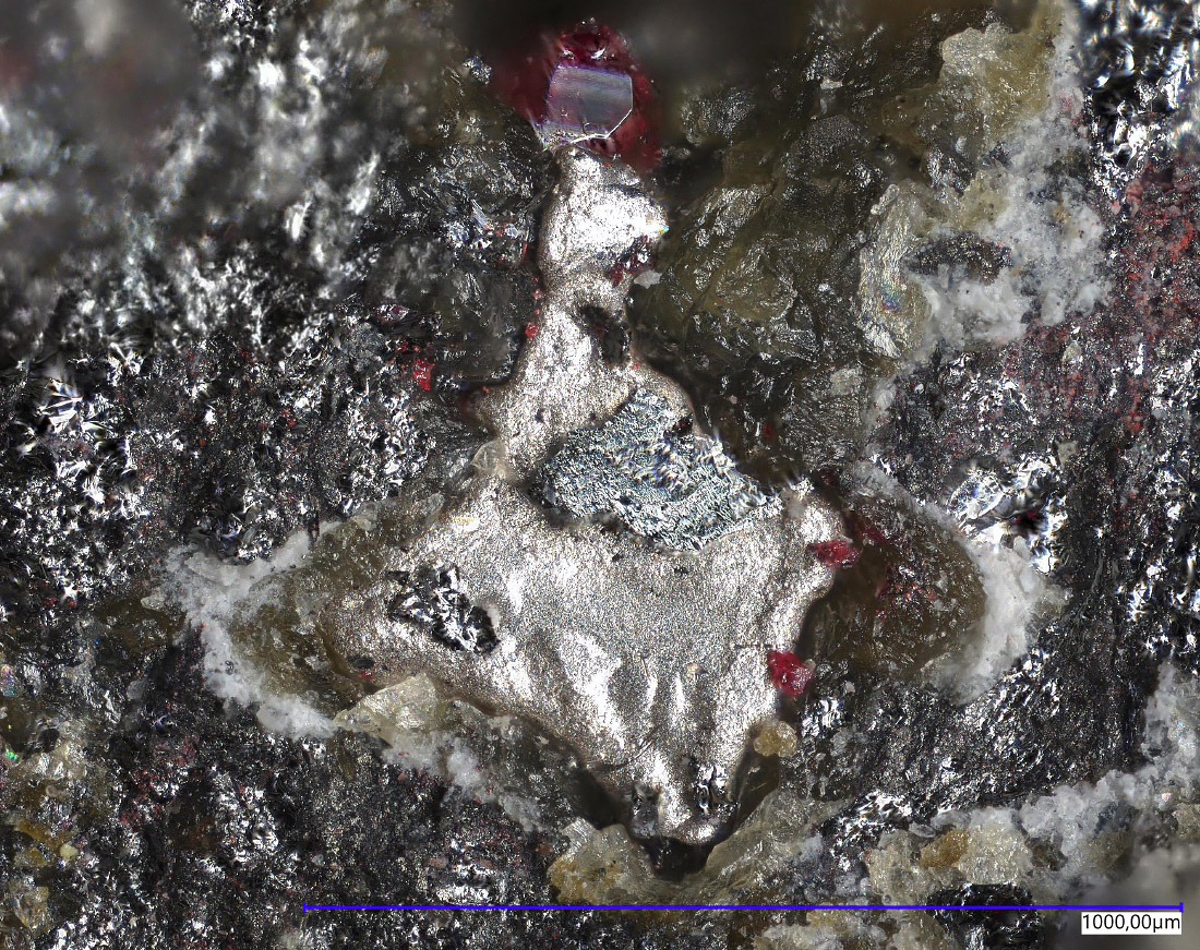 Moschellandsbergite On Tetrahedrite-(Hg)