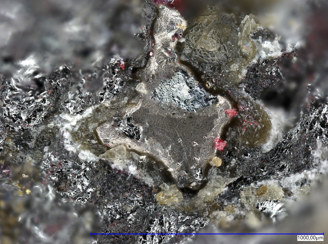 Moschellandsbergite On Tetrahedrite-(Hg)