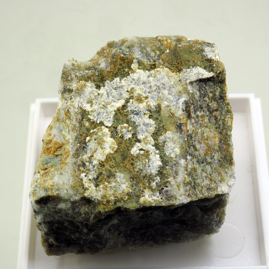 Uralolite