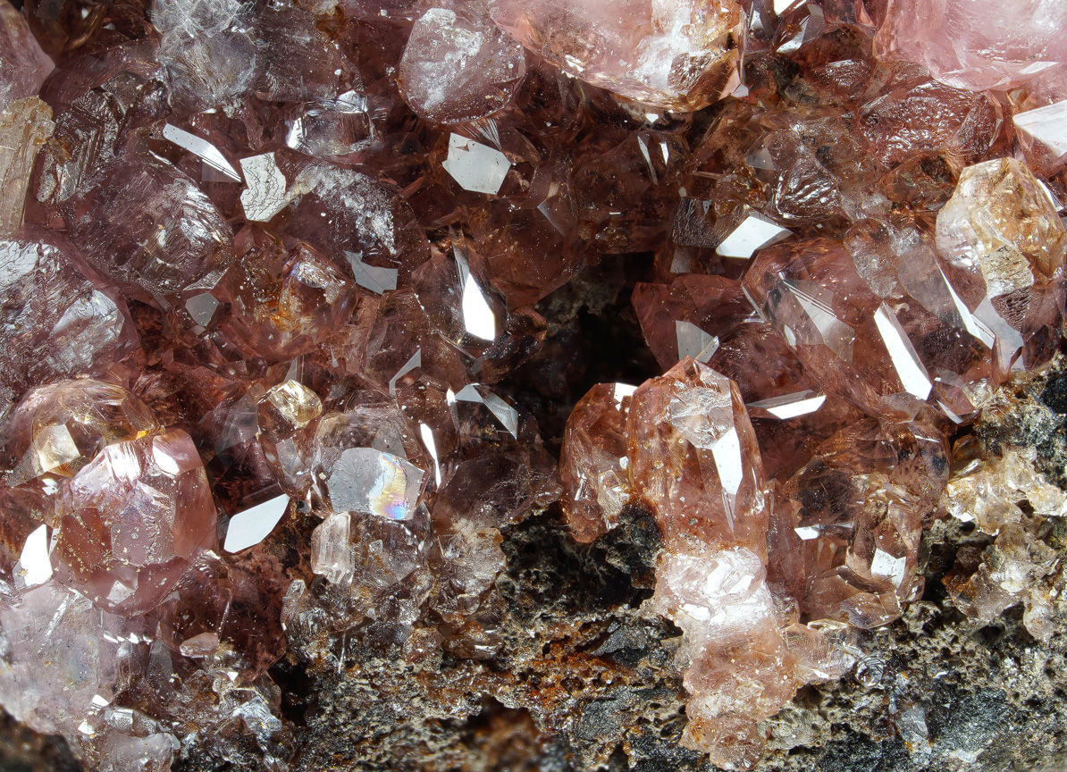 Alleghanyite & Rhodochrosite