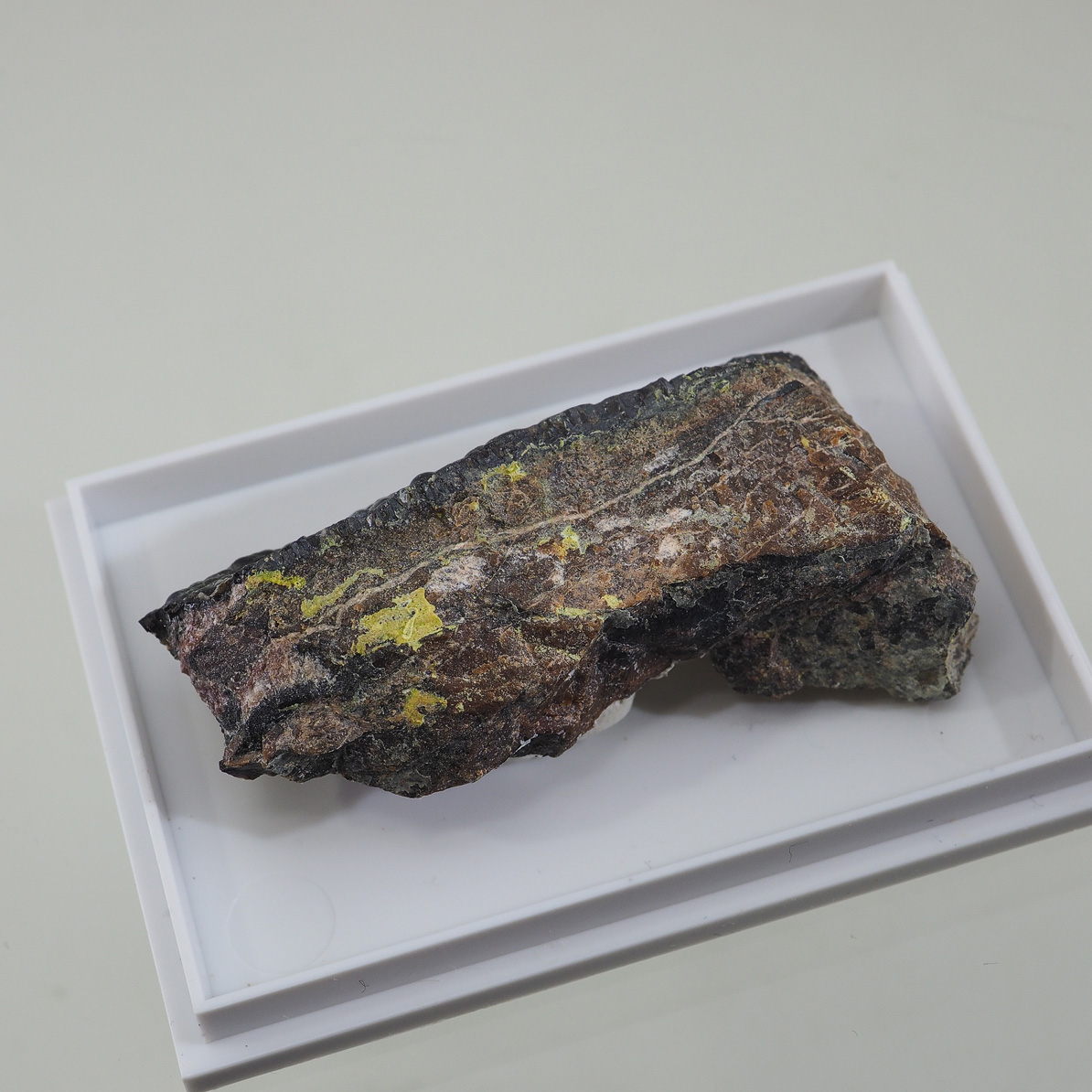 Uranospinite & Uraninite