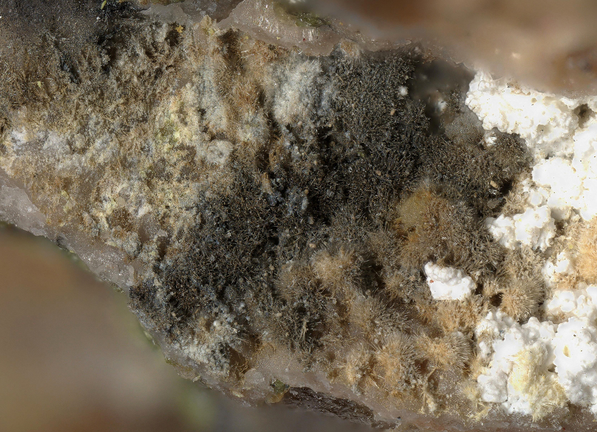Rhabdophane-(La)