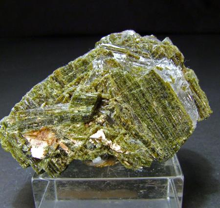 Clinozoisite