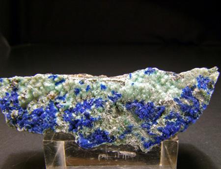 Linarite On Smithsonite