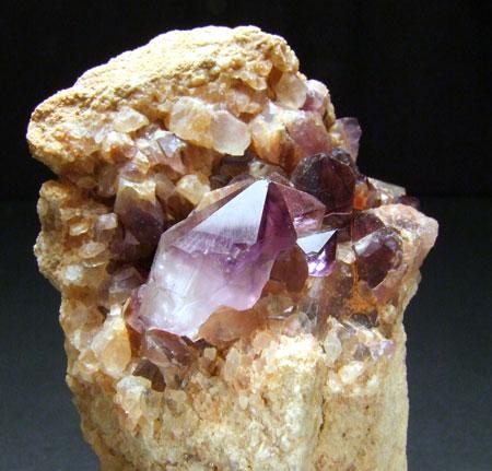 Quartz Var Amethyst