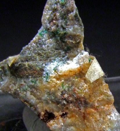 Tripuhyite