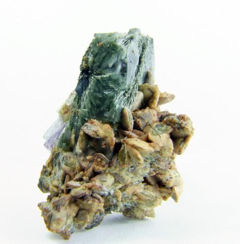 Fluorite With Actinolite Inclusions