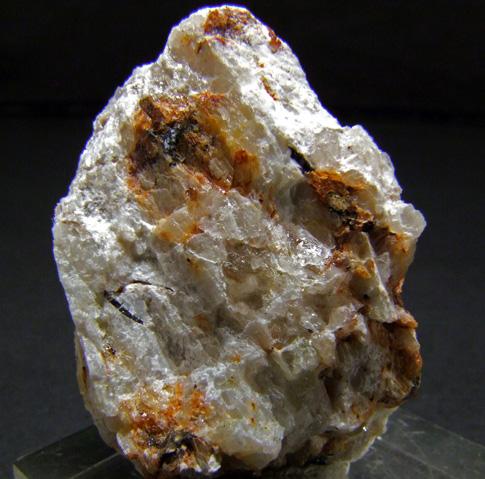 Verplanckite & Titantaramellite In Sanbornite