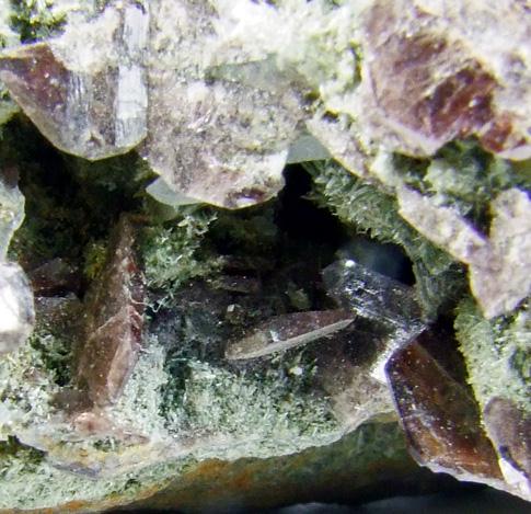 Axinite-(Fe) & Actinolite