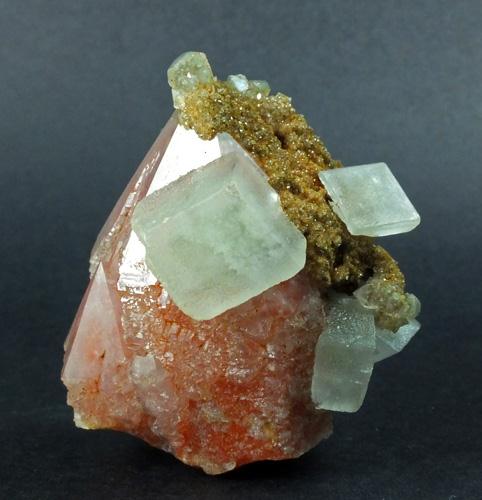 Calcite & Siderite On Hematite Inclusions In Quartz