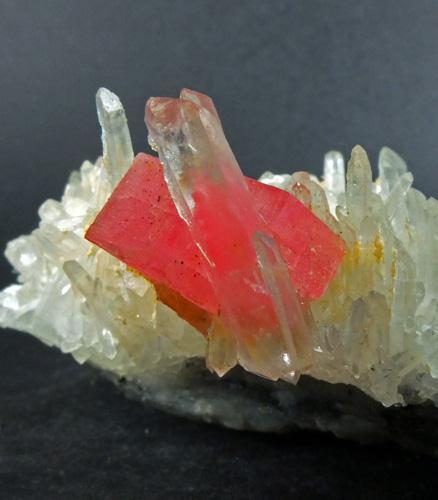 Rhodochrosite On Quartz With Sphalerite