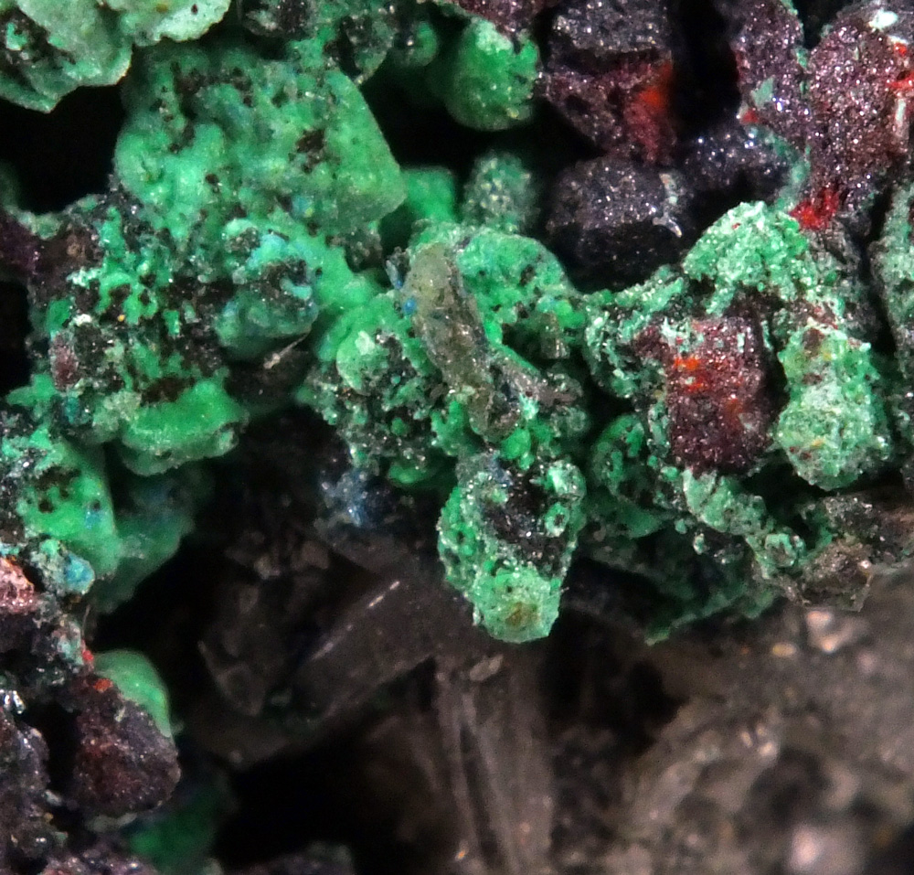 Brochantite & Malachite On Cuprite