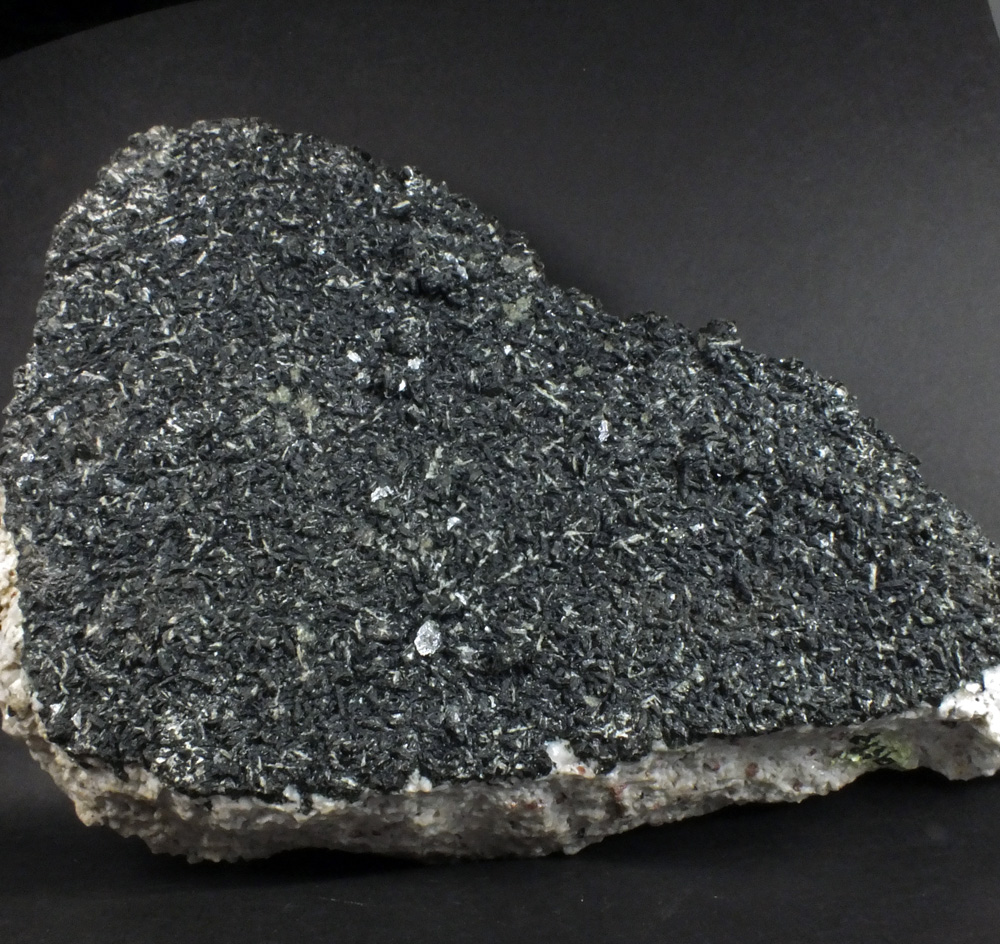 Annite Albite & Spessartine