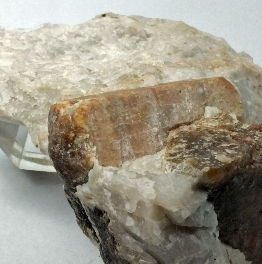 Bustamite On Calcite