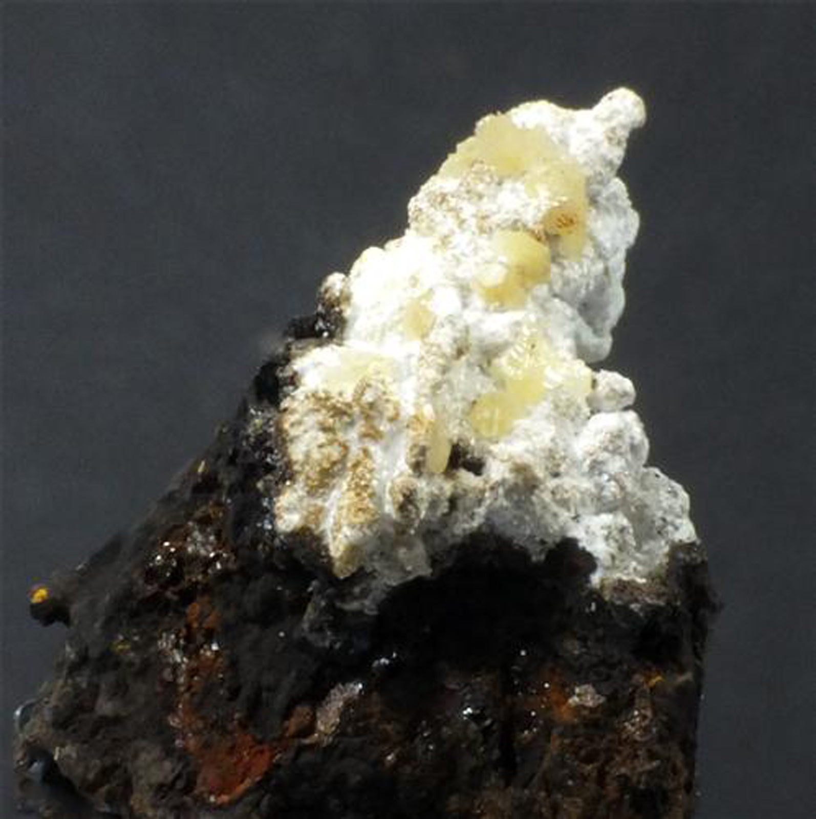 Dundasite & Cerussite