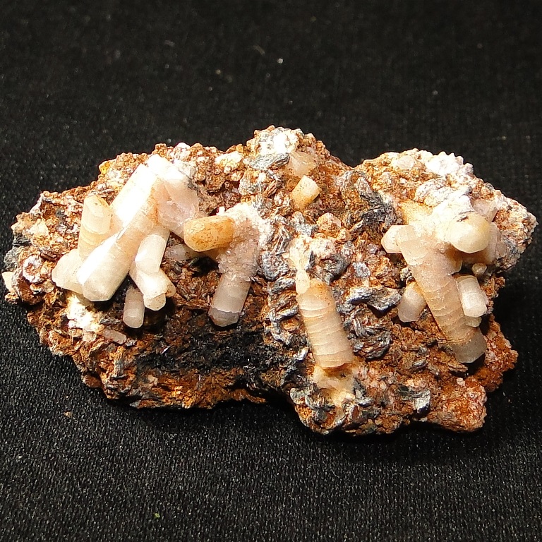 Chlorapatite