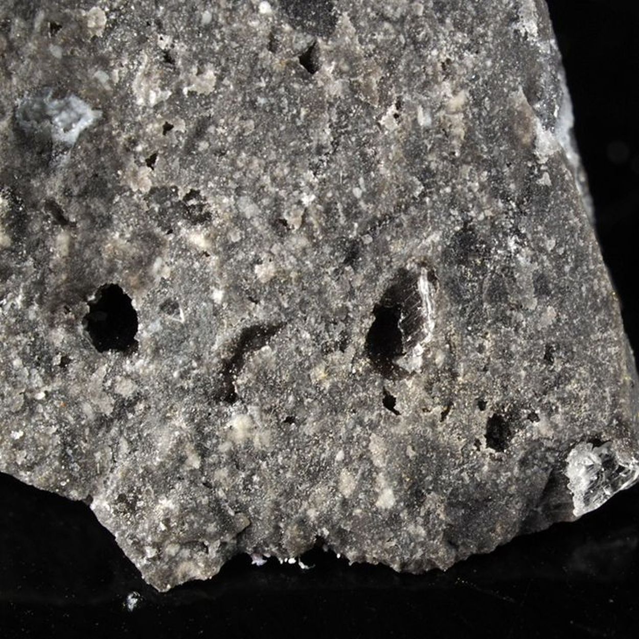 Rosenbergite