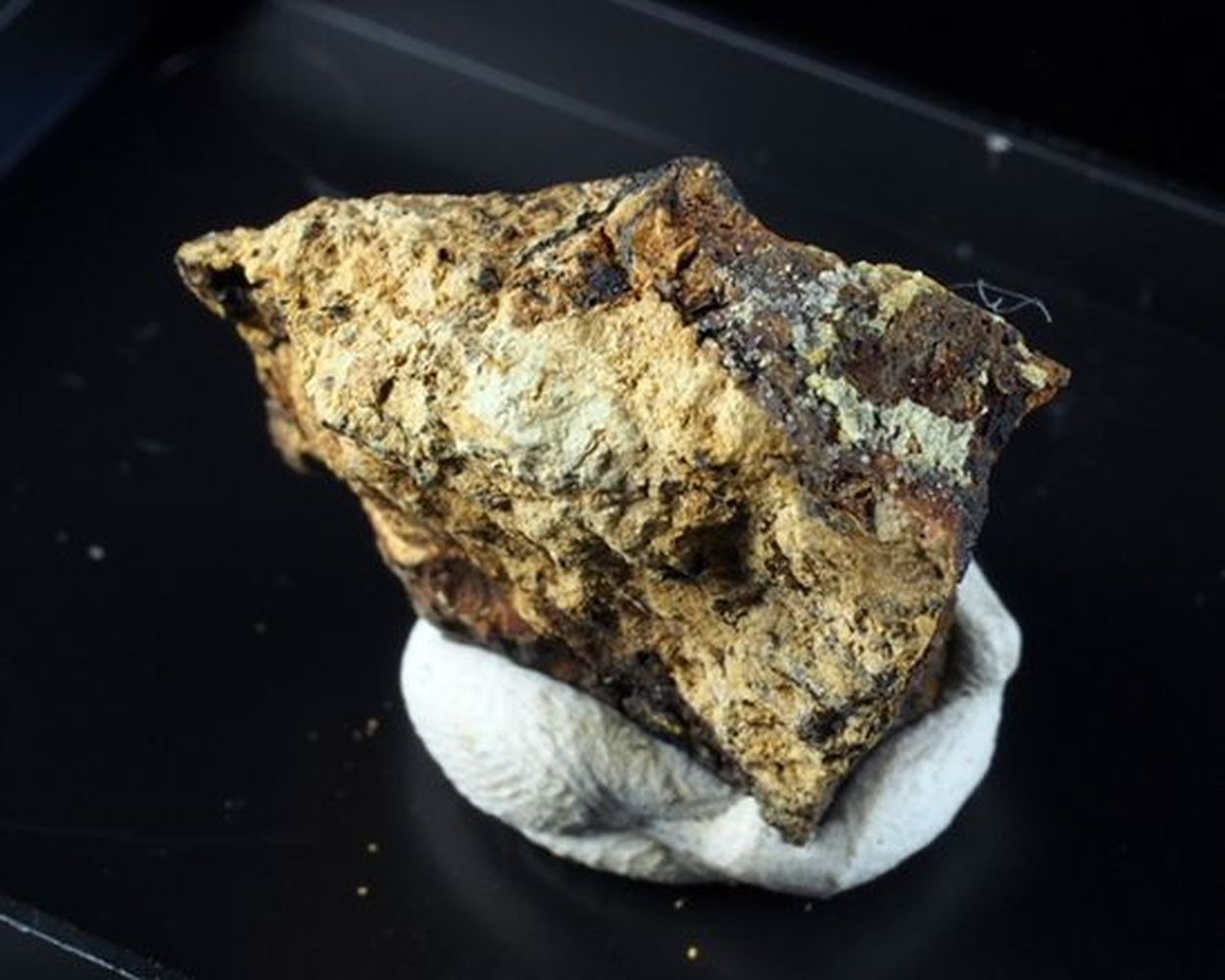Calcioferrite