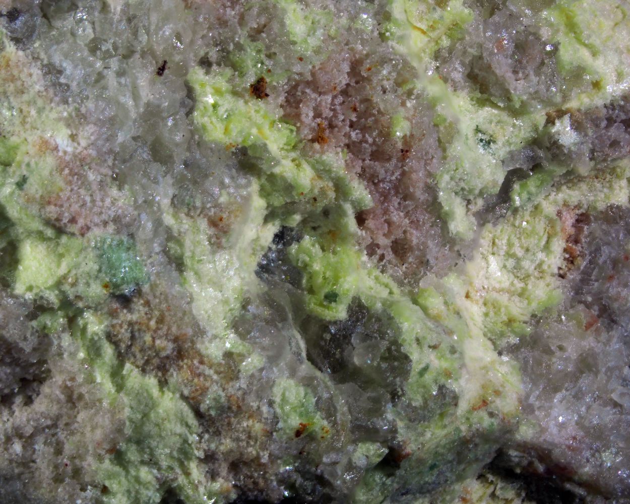 Metarauchite