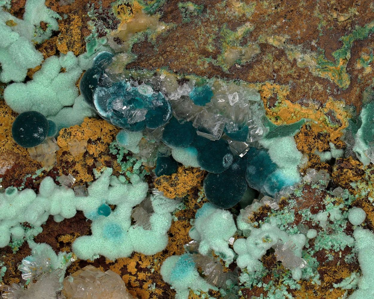 Zincrosasite