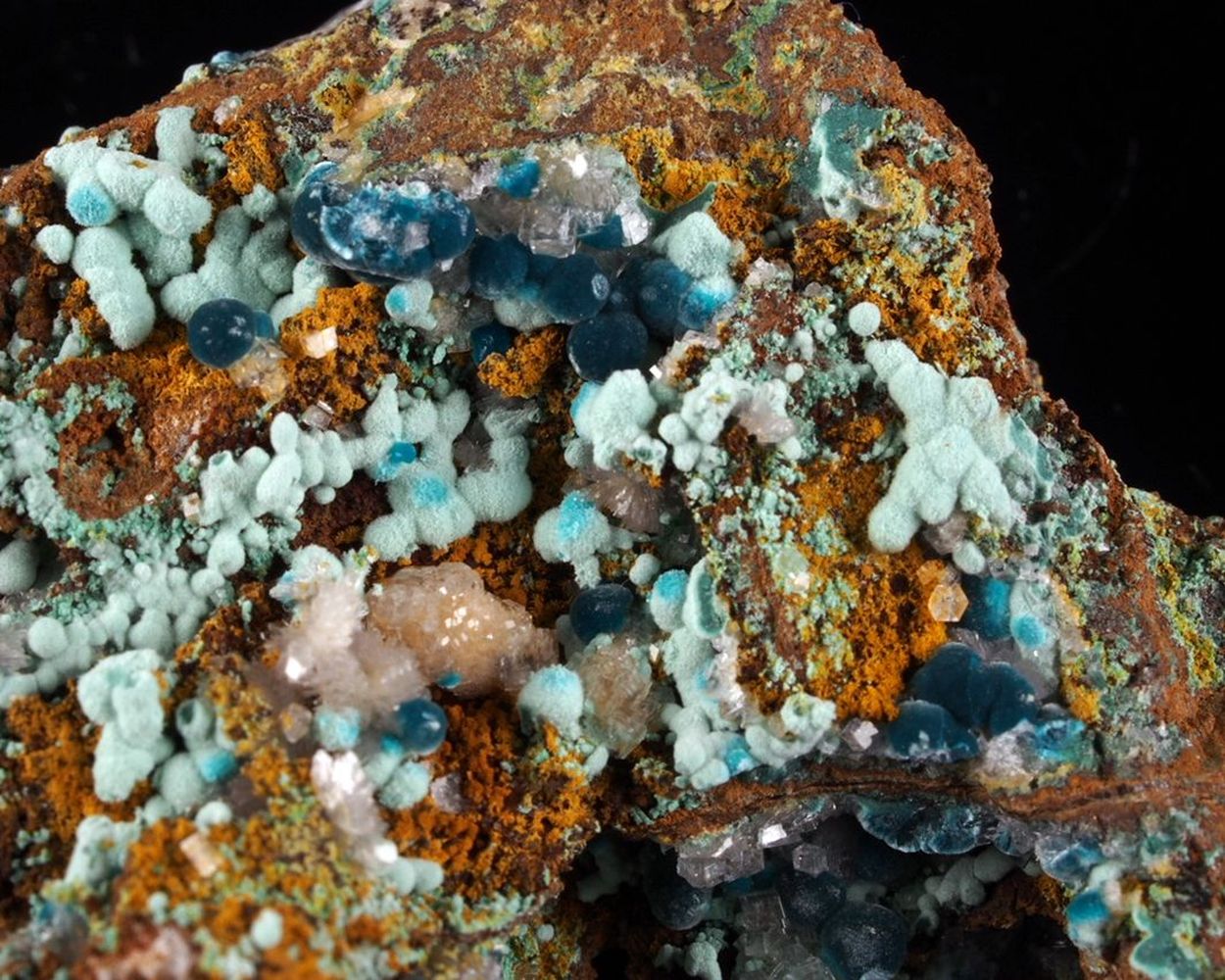 Zincrosasite