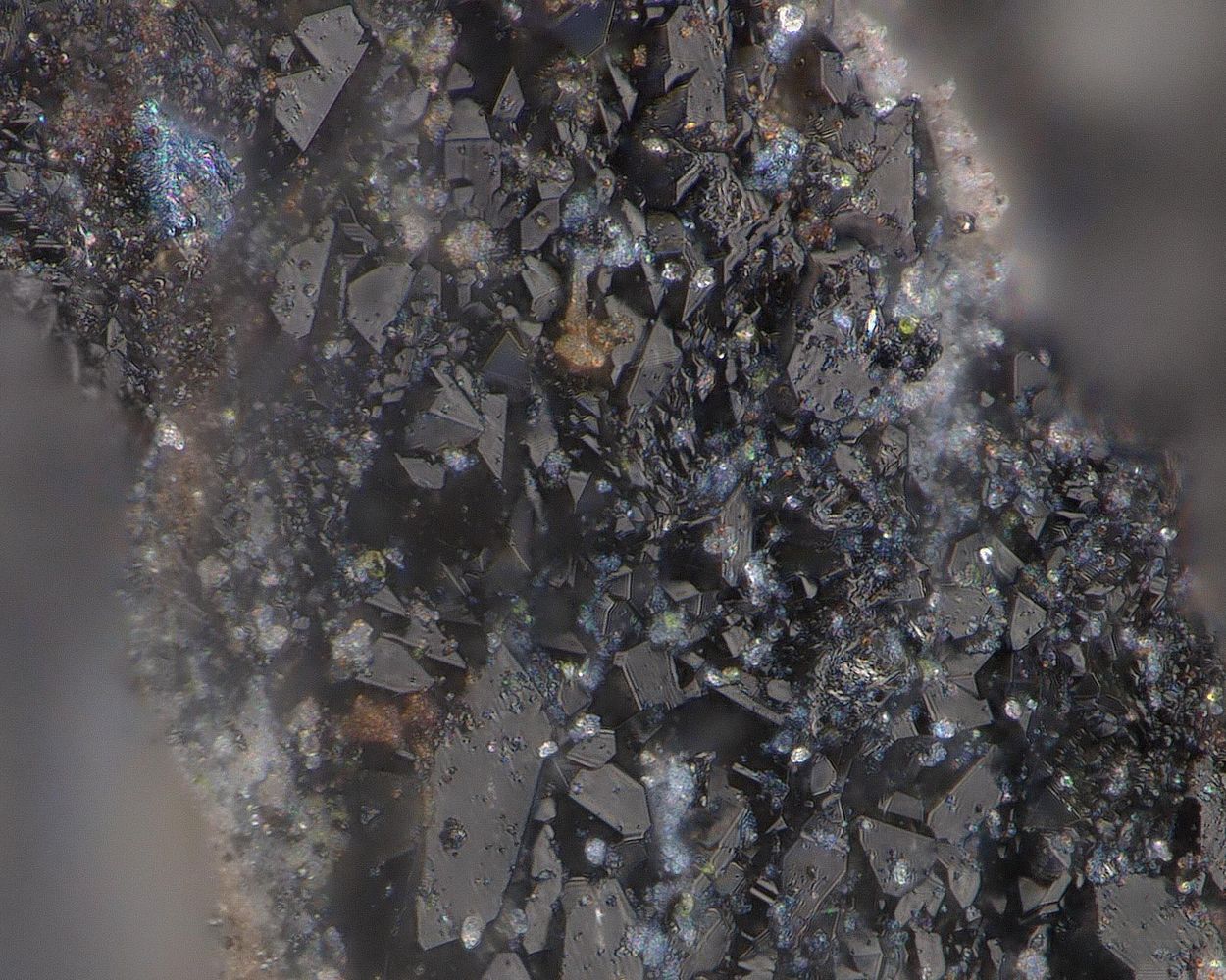 Molinelloite