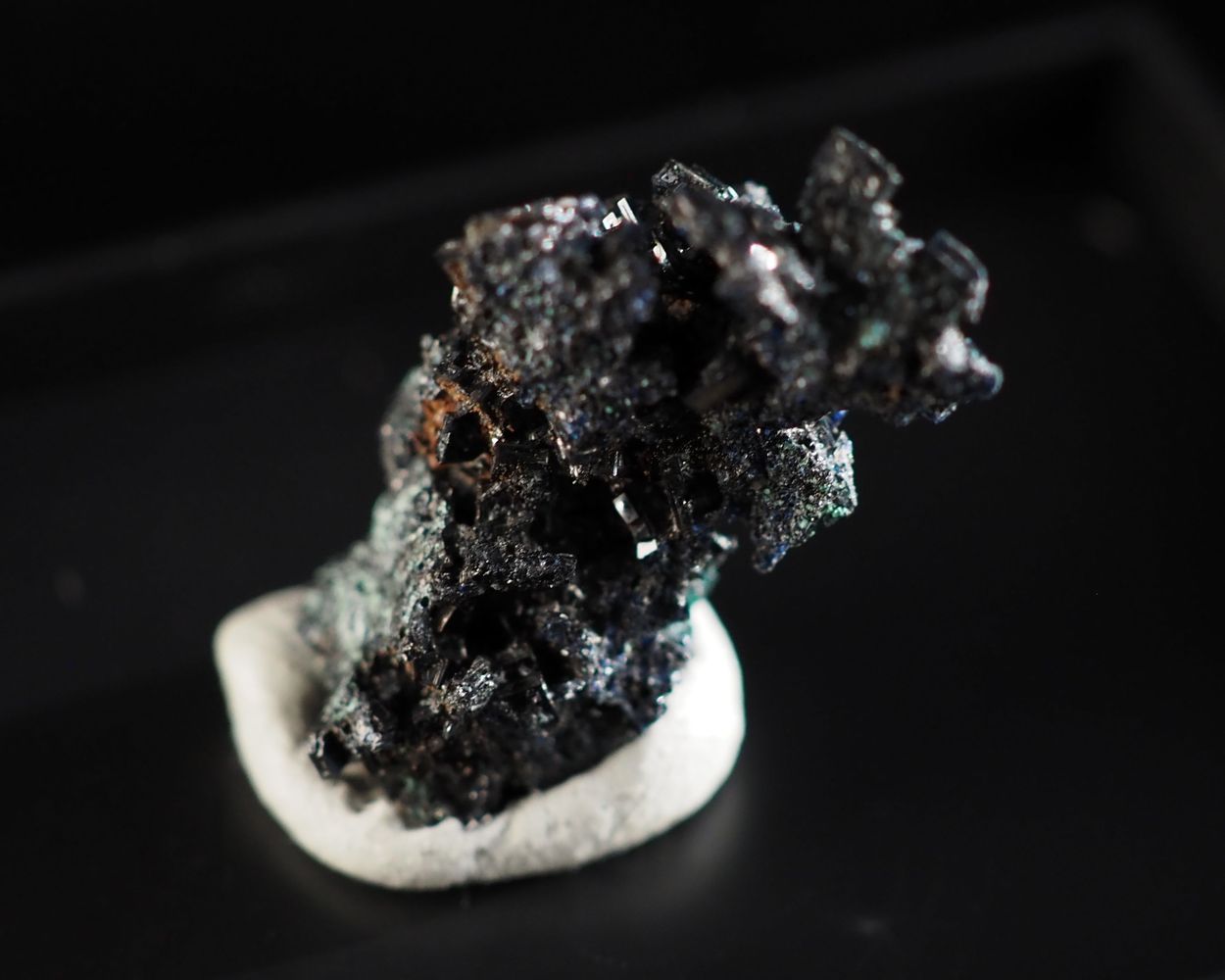 Hardystonite