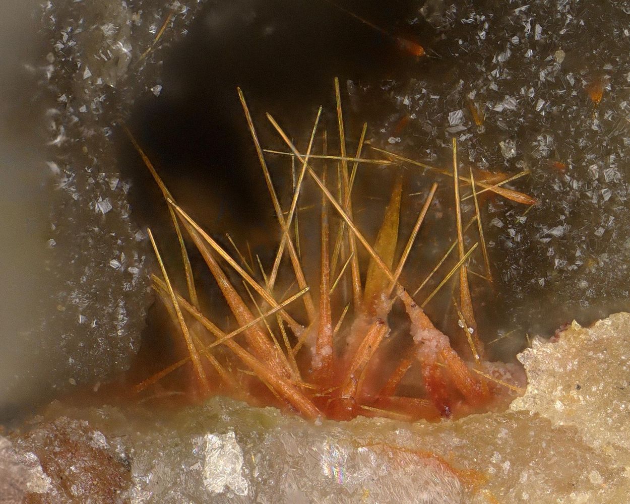 Ludlockite