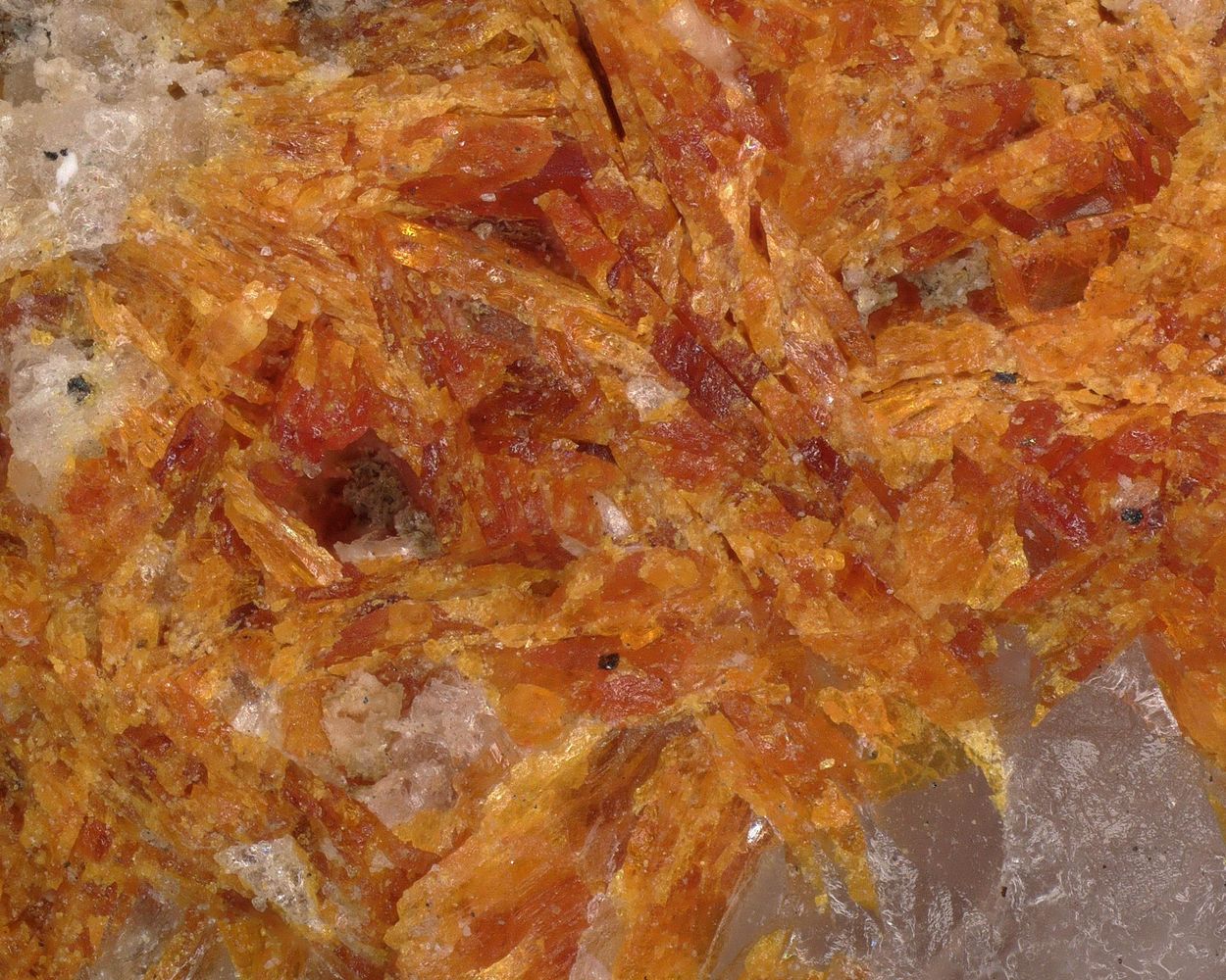 Saneroite
