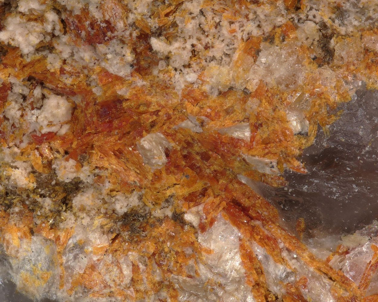 Saneroite