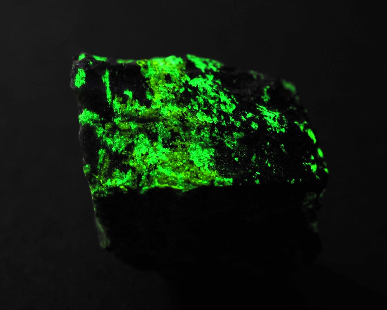 Esperite With Willemite