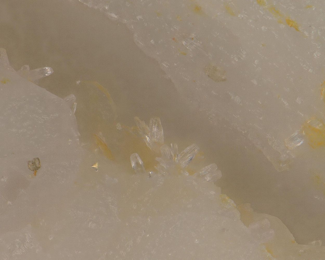 Rhabdophane-(La)
