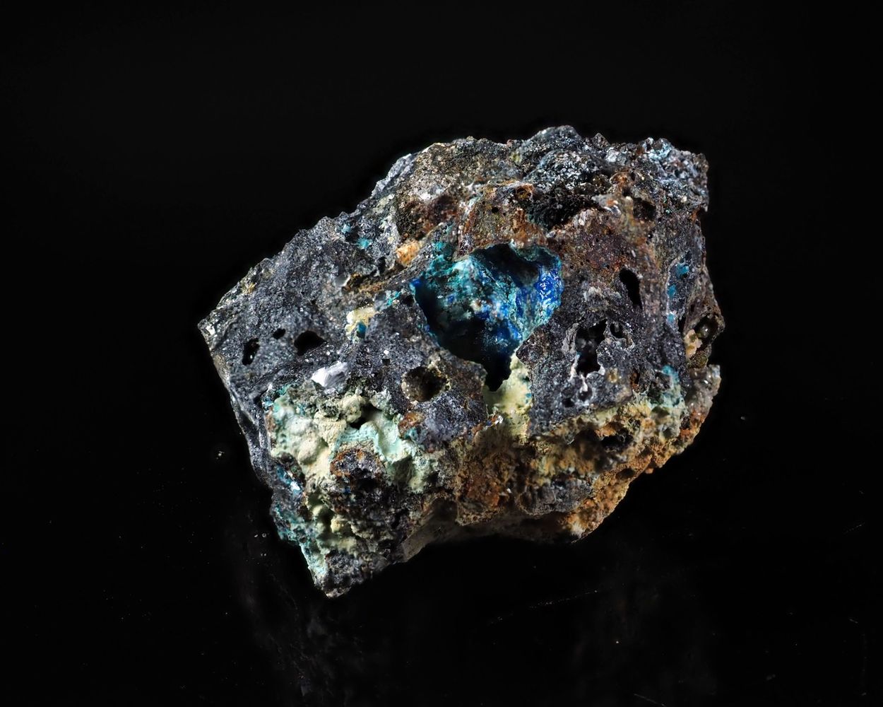 Wroewolfeite