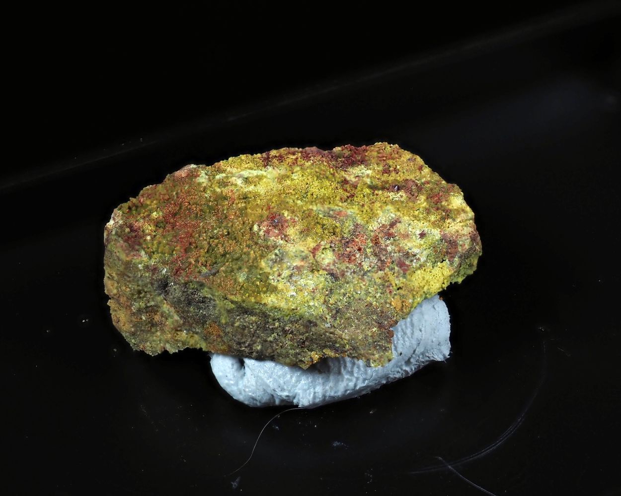 Carminite On Beudantite