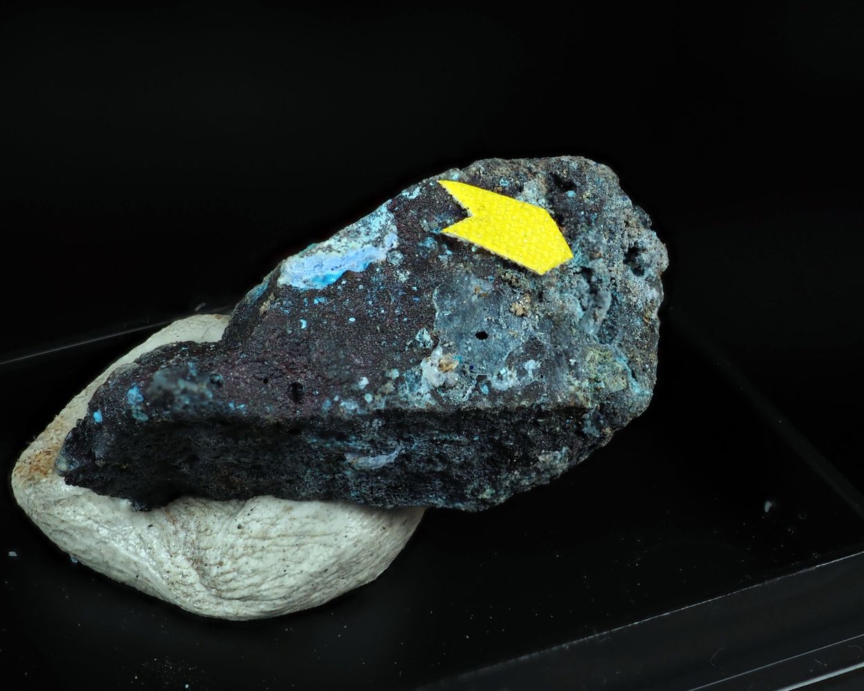 Ramazzoite